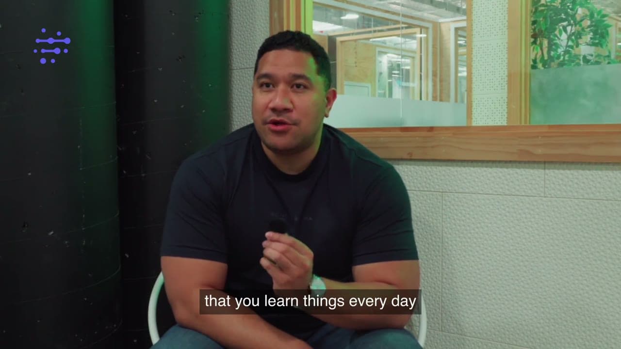 Les shares his experience with Cova Agent